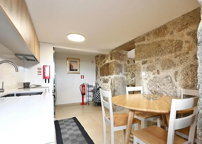 Casa Do Alfaiate - Piscina & Barbecue - Geres Tatil Evi Rego